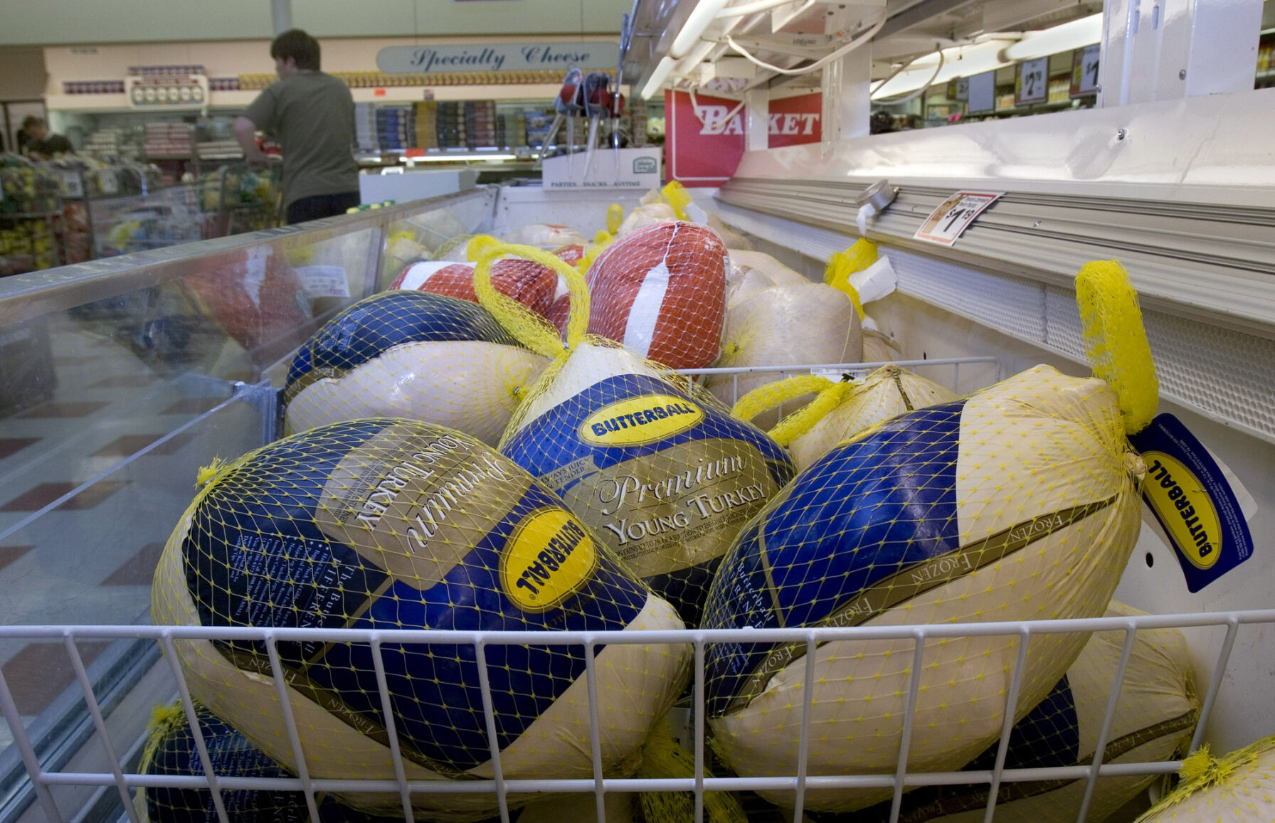 How do I thaw the turkey?